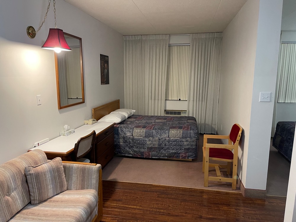 2nd Bedroom-Kitchenette Suite Sitting Area